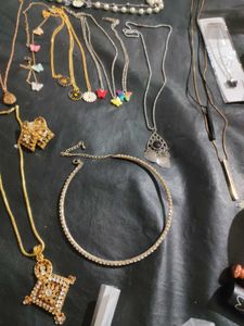 Necklace &amp; Earring (1 Set)