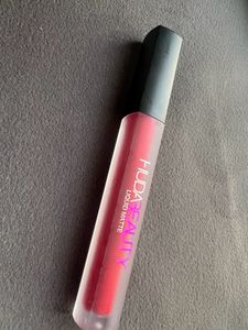 Huda Beauty Liquid Matt Lipsticks