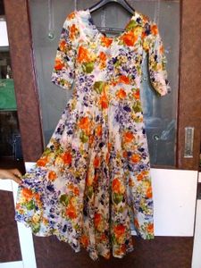Beautiful Shiny✨✨ Soft  Floral Gown 🌹🌹