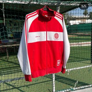 Adidas originals, vintage Denmark track jacketChes