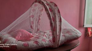 Kids Step New Born Baby Gift Pack Pink Mosquito Ne