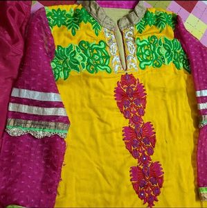 Very attractive plazoo suit &amp; duppata