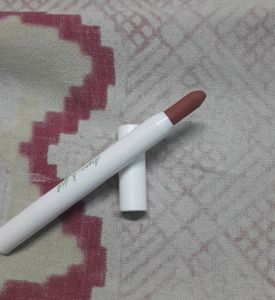 Mamaearth Lip Crayon