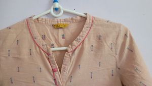 Aurelia Kurta Size XS.