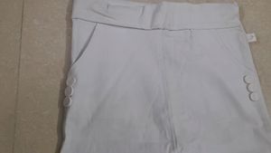 WHITE STRECHABLE JEGGING PANT|