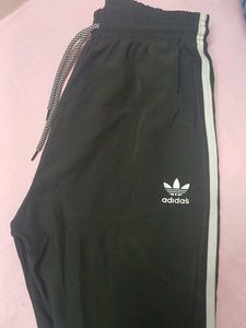 A Track Pant