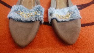 Beautiful Flat Sendle Size 37