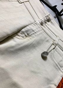 Tapered Fit Mid Rise Jeans