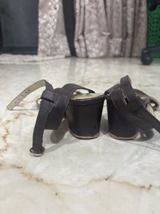 Golden N Brown Block Heels Size 3.5 Good Condition