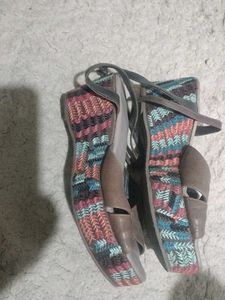 Footwear Sandals No Waterproof