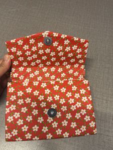 Material/Finish: The exterior appears to be made o