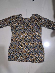 Patterned Long Sleeve Top/ Short kurti