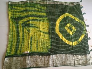 Best Exclusive Fancy Saree.. Yellow And Green