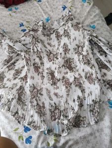 Floral Print Bishop Sleeve Blouse