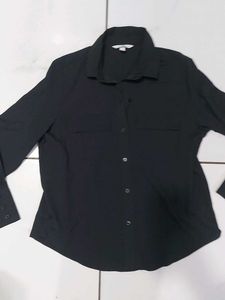 H&amp;M Classic Black Button-Down Shirt