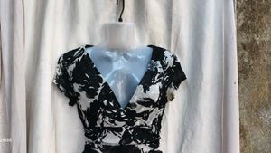 I. Floral Print V-Neck Top
