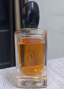 Giorgio Armani Si Perfume