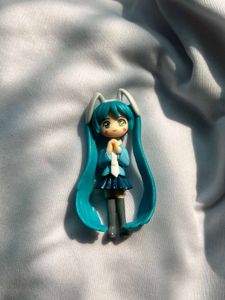 Hatsune Miku Figurine / Keychain