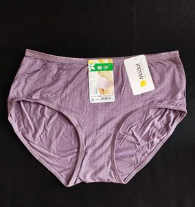 094 - XL Dotted Panties