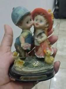 Show Piece