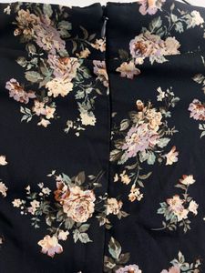 Berrylush Black Floral Skirt
