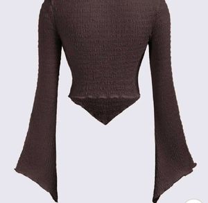 Solid Colour Textured Heart Neck Flare Sleeve