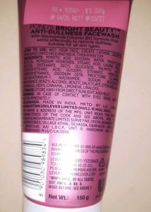 Pond&#39;s Bright Beauty Facewash