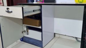 📣FLASH SALE: Royal Blue Premium Study Table