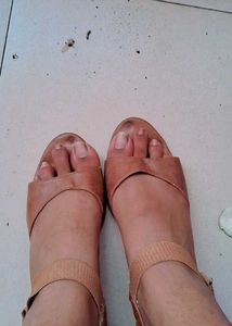 Lady Queen Brown Wedge Sandals