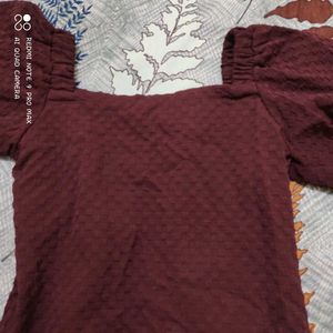 Vine Color Burgundy Puff Sleeve Top