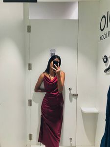 SALE⁉️ZUDIO COWL NECK BURGUNDY BODYCON
