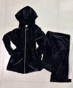 Velvet Tracksuit very warm new 🥰🥰