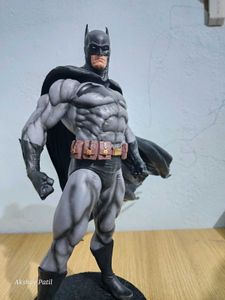 Batman BIG Statue/ Figurine !