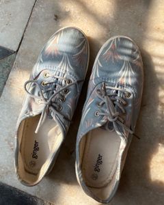 Ginger Casual Shoes for women
