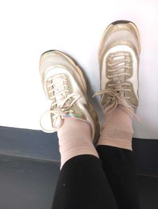 HnM Ladies Sneaker.