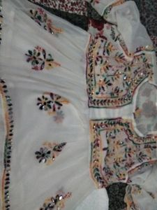 NO COINS OR SWAP , White Chikan Kari Multicolour Mirror Work Tunic