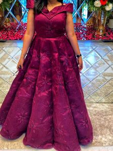 Elegant Magenta Ethnic Gown