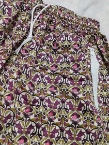 Patterned Women&#39;s Shorts