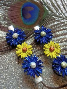 Blue floral hairclip