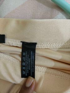 Comfortable Beige Leggings