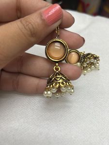Cute Golden Jhumki Style Dangler
