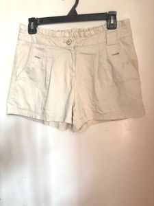 Beautiful High Waisted Beige Shorts With Ruffle