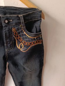 Nice Jeans For College Going Girl