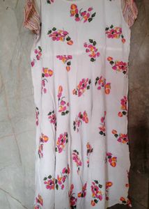 White Stunning Anarkali Kurti With Dupatta