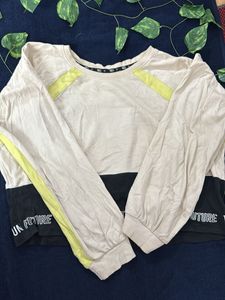 Stylish Long Sleeve Crop Top