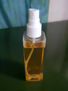 The Love Co. Face Mist With Vitamin C