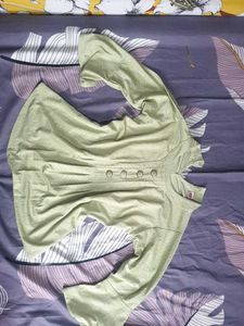 flowy green top