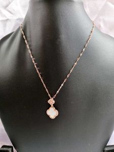 Clover Pendant Necklace