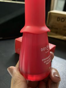Dot &amp; key Strawberry Bright 10% Niacinamide Serum