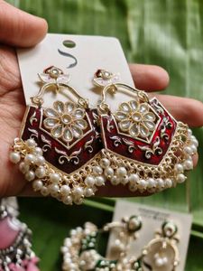 Dark Red &amp; Pearl Kundan Earrings